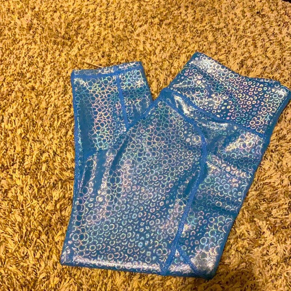 NWTB ZYIA BLUE MERMAID LIGHT AND TIGHT CAPRI size 6-8
